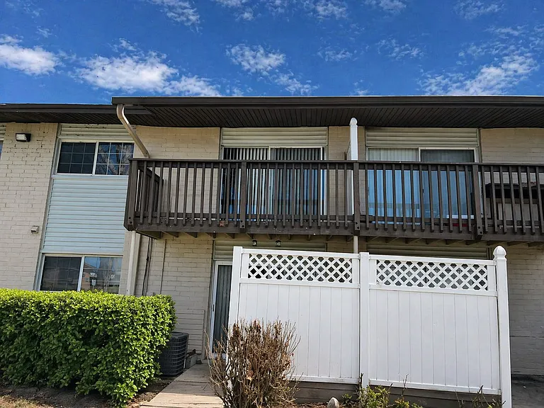 1695 Lee Rd #C206 — Photo 14
