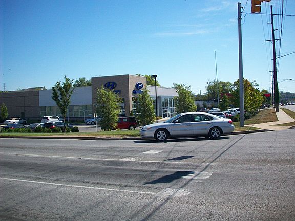 View of Center Point Rd at W. Main Street near Site