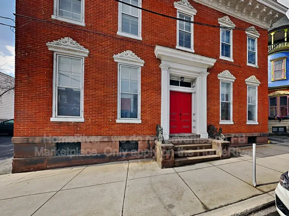 118 S Hanover St APT 1, Carlisle, PA 17013