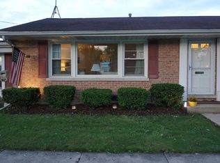 556 Crestwood Dr, Des Plaines, IL 60016