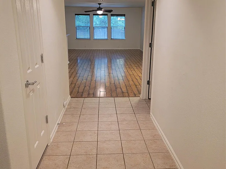 433 Moorhen Cv — Photo 7
