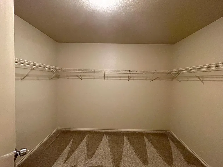 1812 Diamond Lake Trl — Photo 19