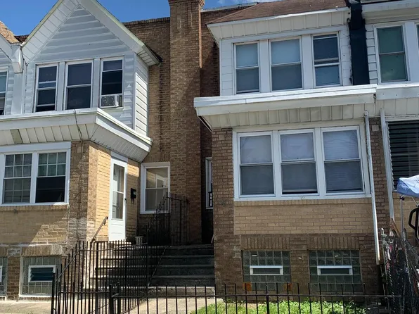 7161 Marsden St, Philadelphia, PA 19135