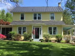150 S 32nd St, Purcellville, VA
