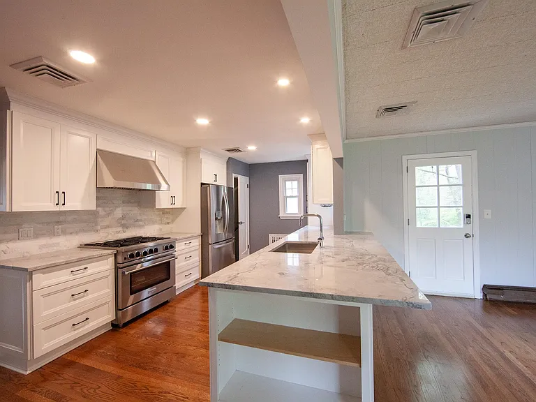 30 Chestnut Hill Pl — Photo 6