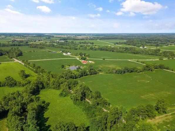 446 Macedonia Rd, Blanchester, OH 45107