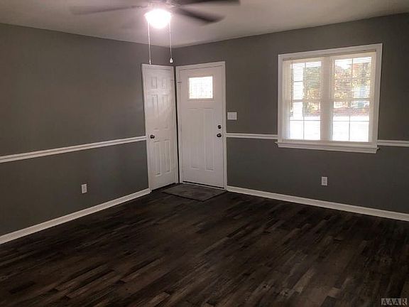 2nd image of 300 Bandon Rd