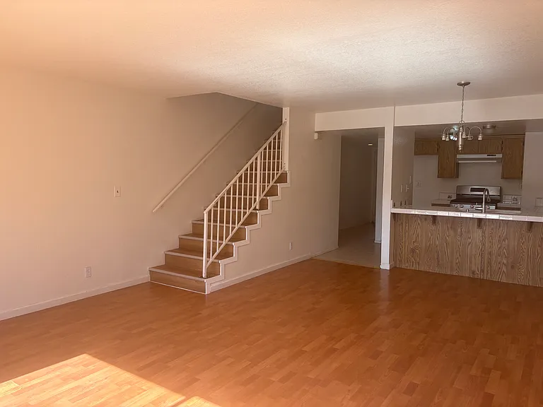 615 E Colorado Blvd #D — Photo 8