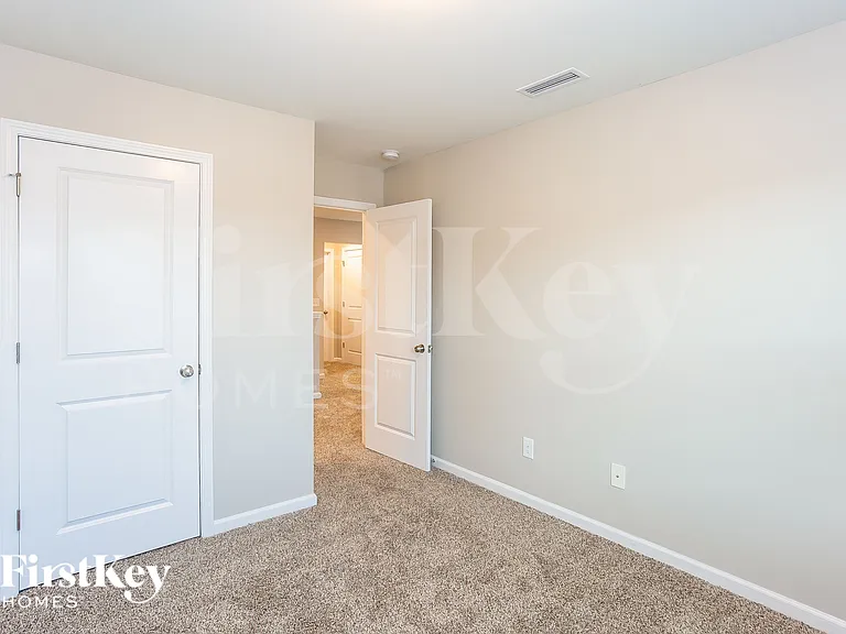 371 Copes Ct — Photo 17