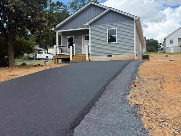 93 Beverley St, Verona, VA 24482