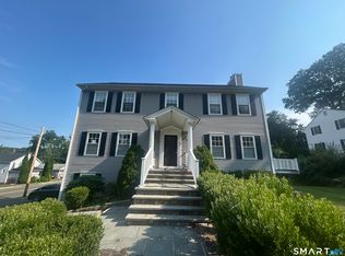 15 Tavern Rock Rd, Stratford, CT 06614