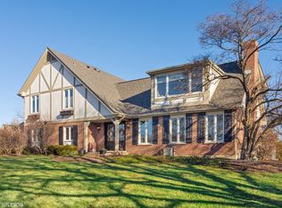 677 Skye Ln, Inverness, IL 60010