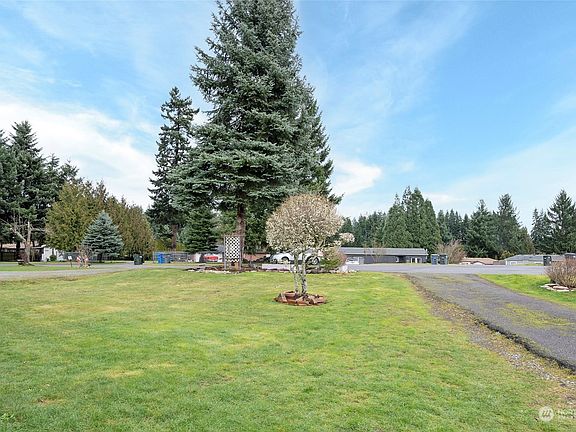 4th image of 11718 234th Avenue Ct E #62