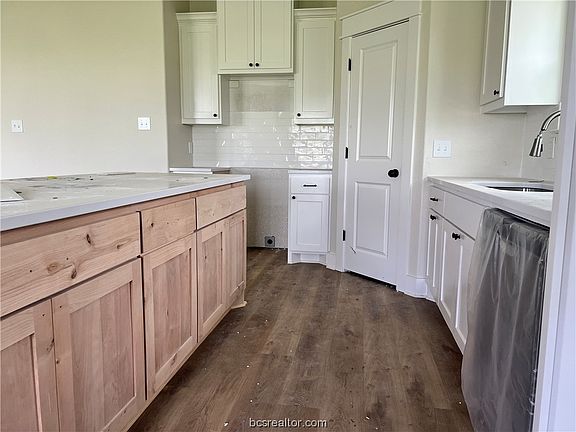 2nd image of 281 Brazos Bnd