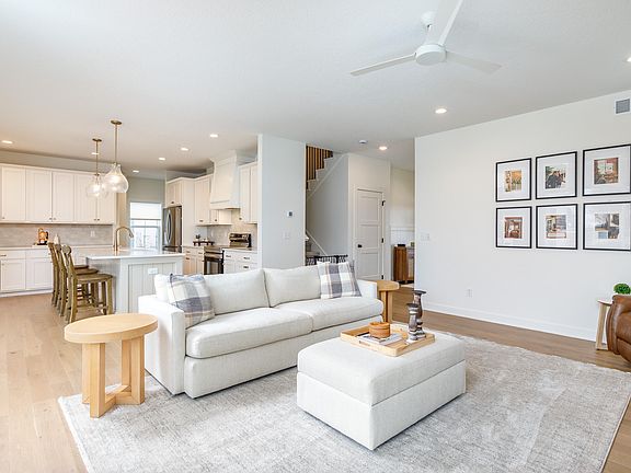 5th image of 4704 Everest Ave