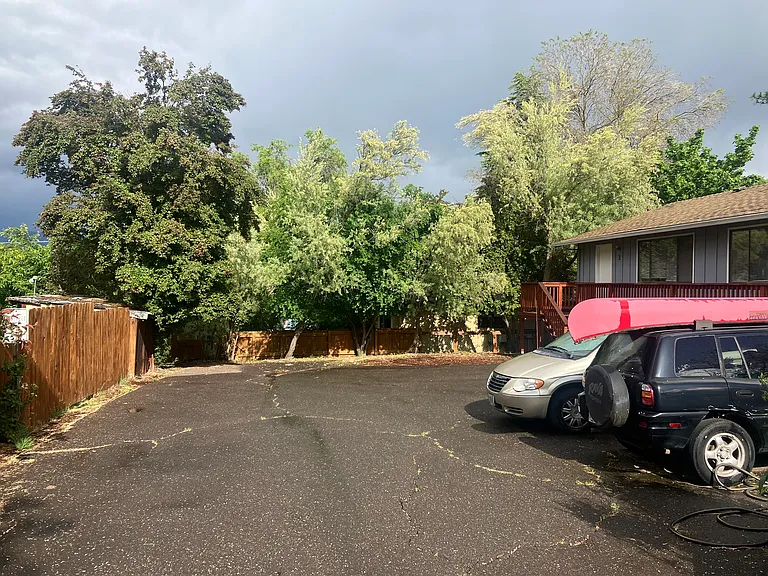 172 California St #3 — Photo 4