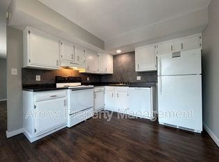 440 Moffitt St APT 2, Seward, NE 68434