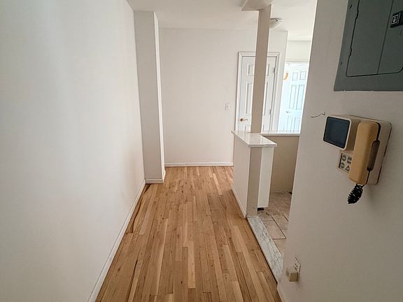 5th image of 10124 Queens Blvd APT 5D