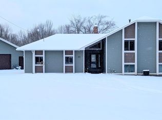 9117 Lahring Rd, Gaines, MI 48436