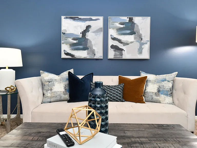 Spacious living room