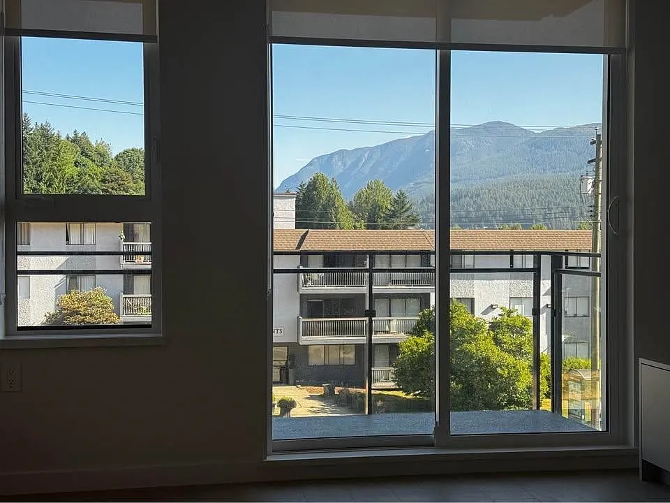 2 bed, 995 sqft, $3,090 — Photo 2