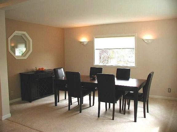 Formal dining room