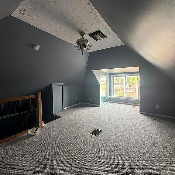 1058 Moy Ave — Photo 21