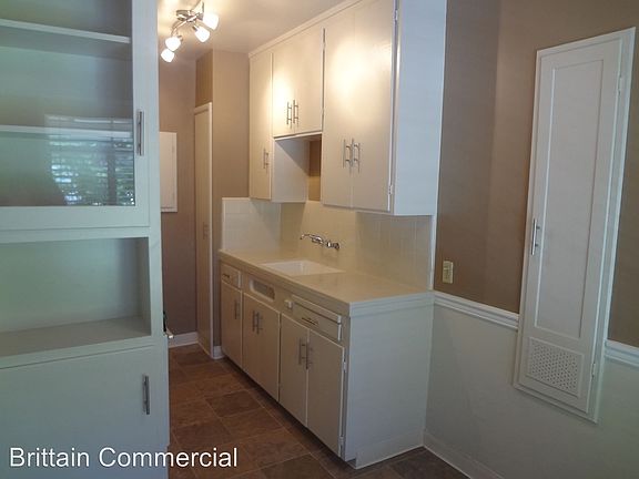 4th image of 1510 18th St APT 15