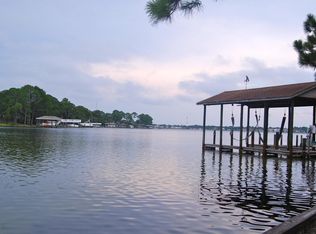 77 Poquito Rd, Shalimar, FL 32579