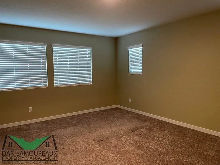 2121 Millsap Pl — Photo 14