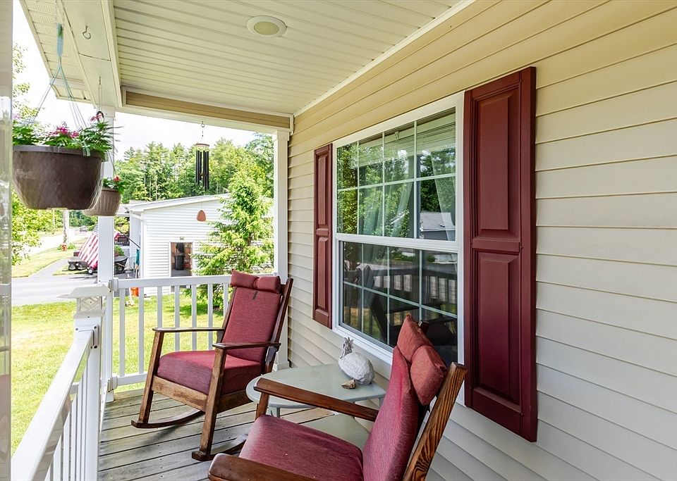 1st image of 52 Peggi Ln