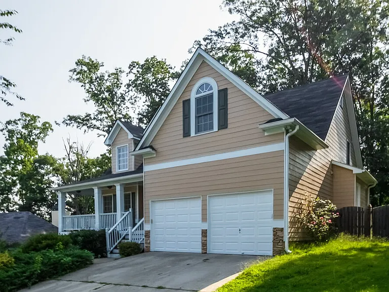 39 Crestview Dr — Photo 2
