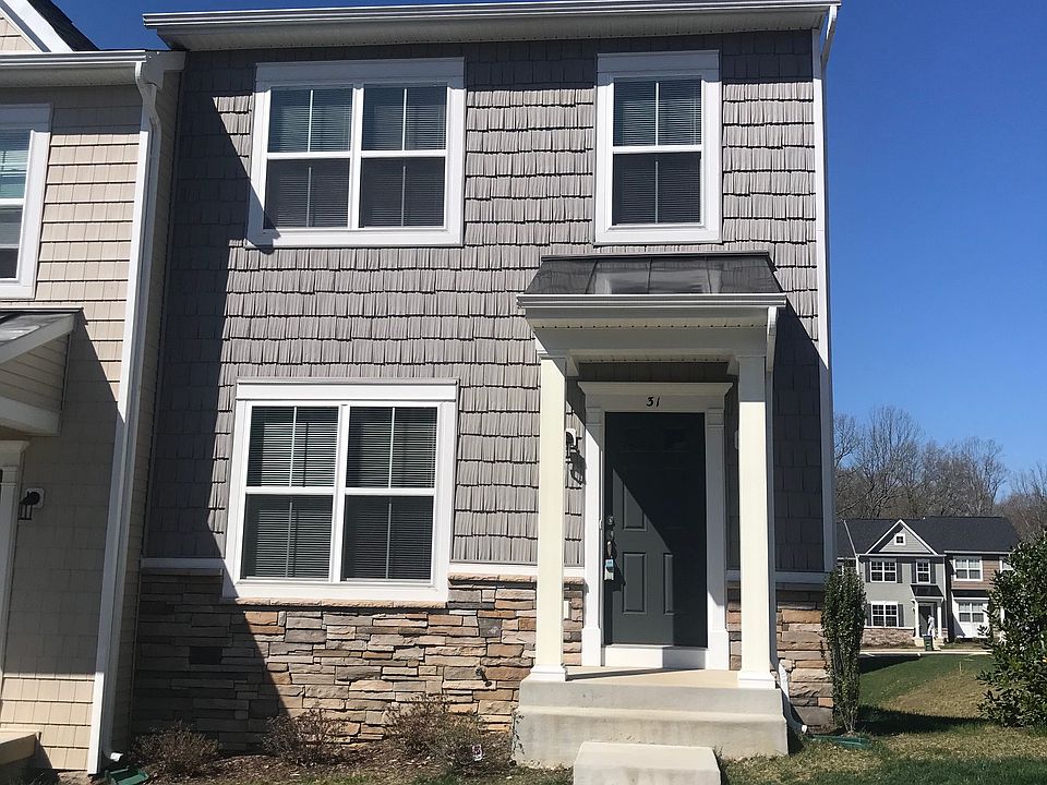 1st image of 31 Andrews Pl