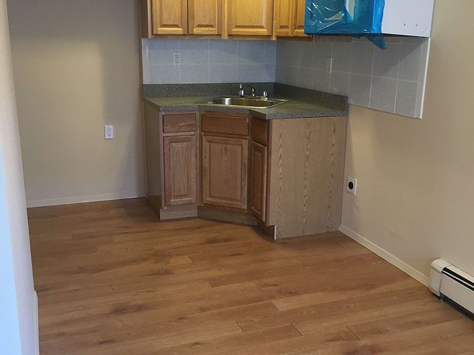 1st image of 2380 29th St APT 1B
