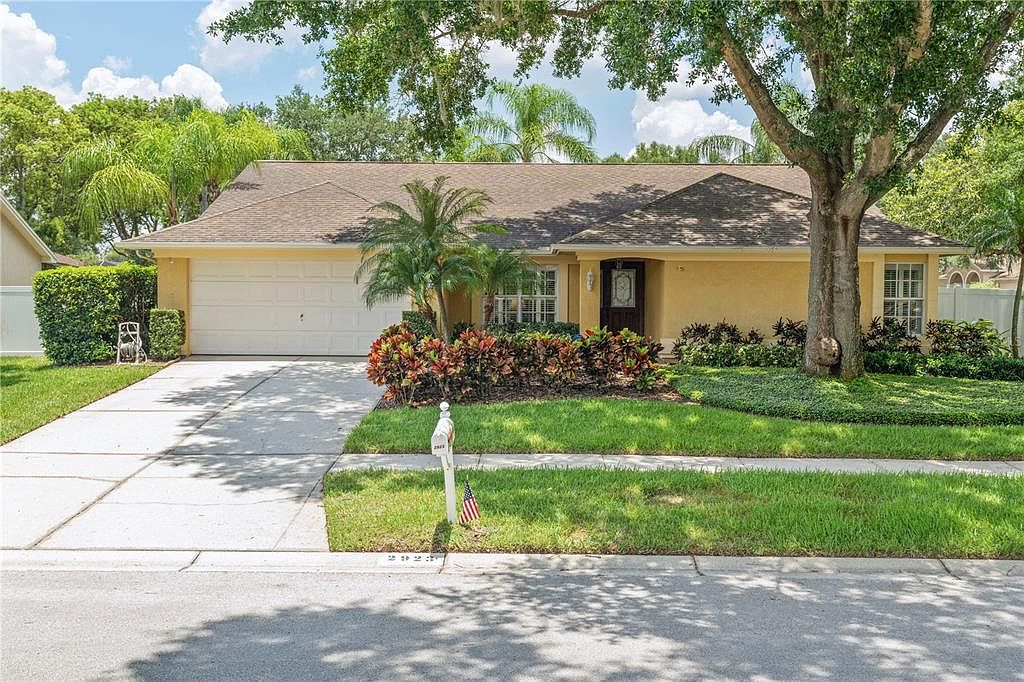 2923 Cloverfield Ln, Valrico, FL 33596 Zillow