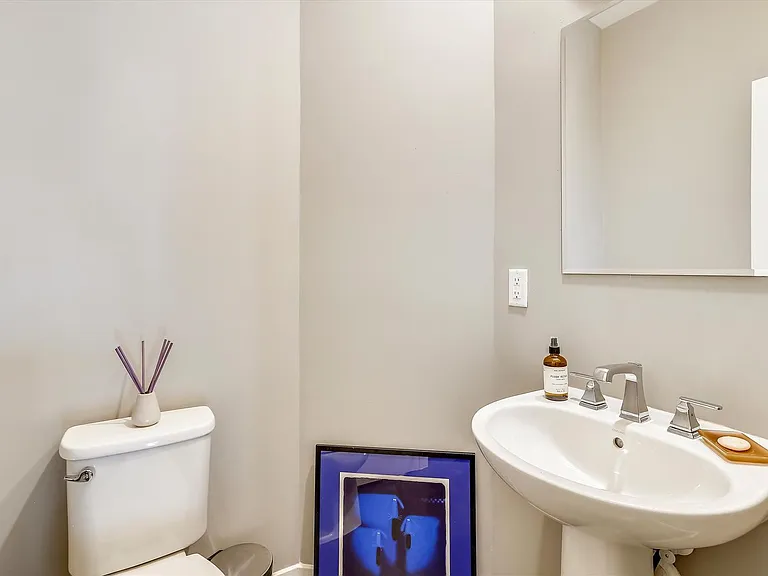 8052 Red Hook St — Photo 14