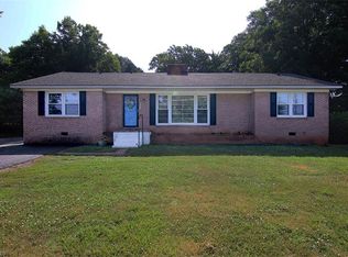 137 Robbins Rd, Winston Salem, NC 27107