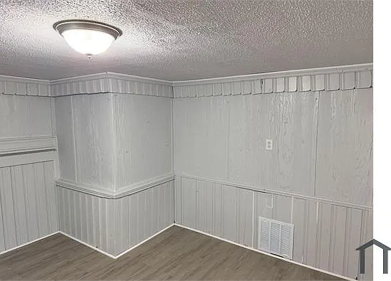 3 bed, 1397 sqft, $1,695 — Photo 4