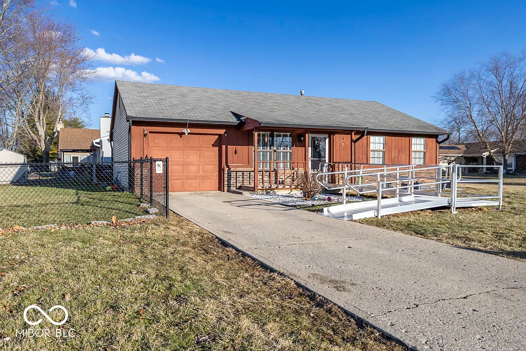 8357 Banyan Ln photo 1