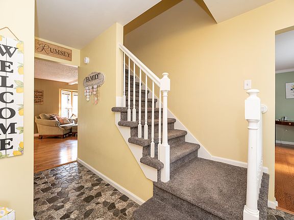 5th image of 7682 Orchard Hill Ave