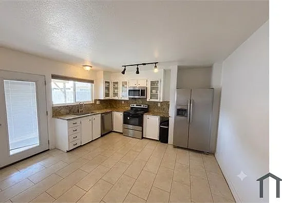 2417 Paradise Village Way