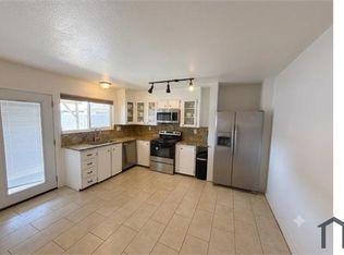 2417 Paradise Village Way, Las Vegas, NV 89120