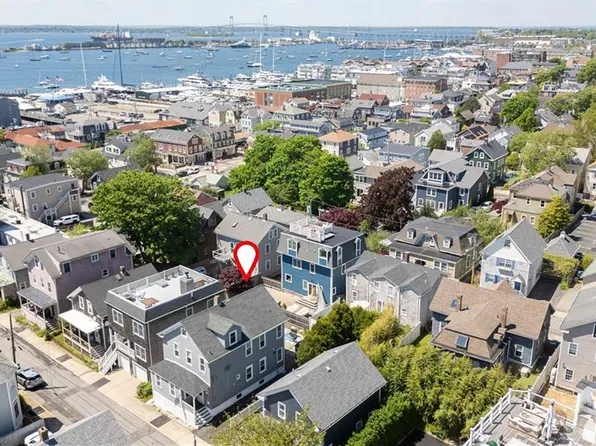 16 Dean Ave, Newport, RI 02840