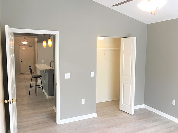 5th image of 7960 Preserve Cir APT 638
