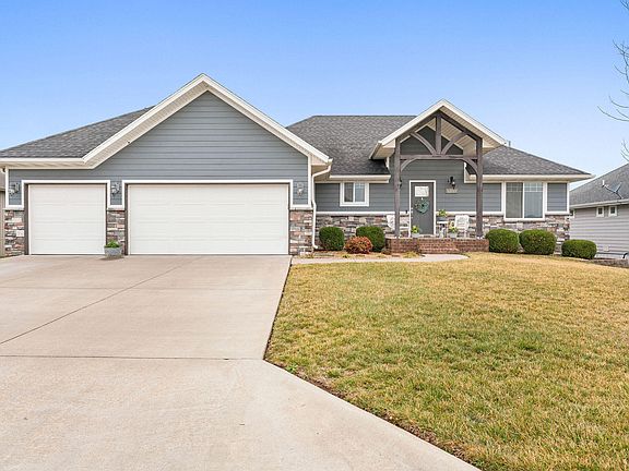 2nd image of 1201 S Natchez Road