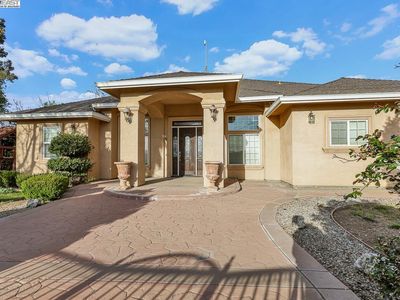 17300 Locust Ave, Patterson, CA, 95363