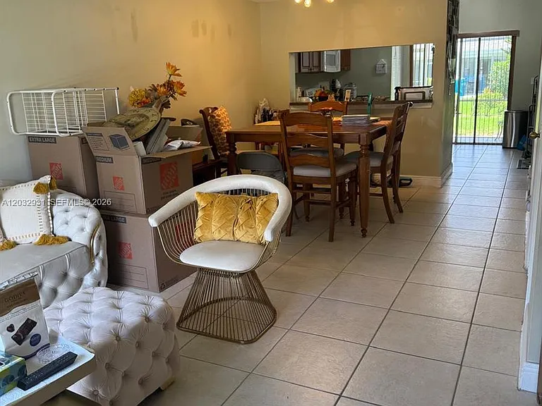 16682 Hemingway Dr — Photo 3