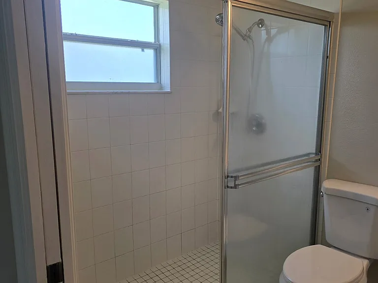 112 Plain View Dr #A — Photo 6