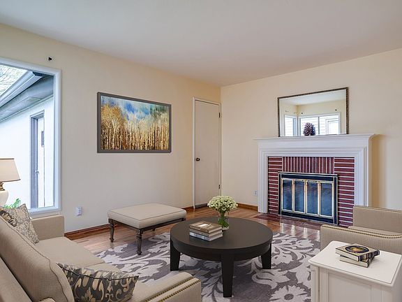 4th image of 736 31st St