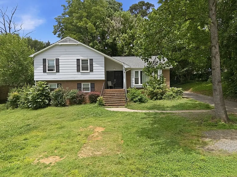 9201 Sandburg Ave — Photo 6